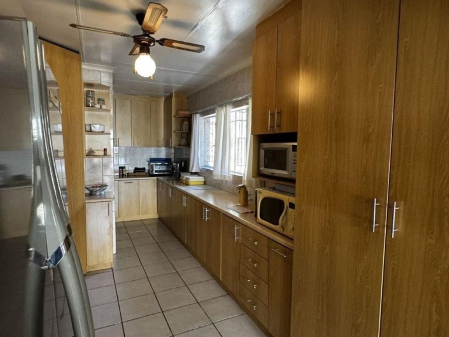 3 Bedroom Property for Sale in Birchleigh North Gauteng