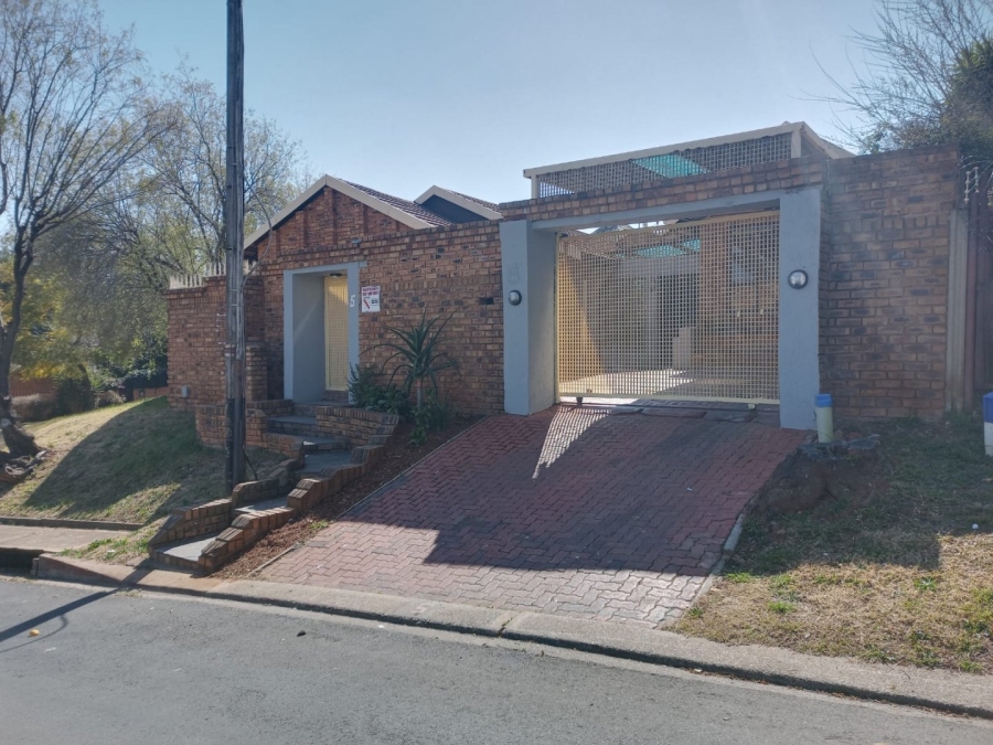 To Let 3 Bedroom Property for Rent in Suideroord Gauteng