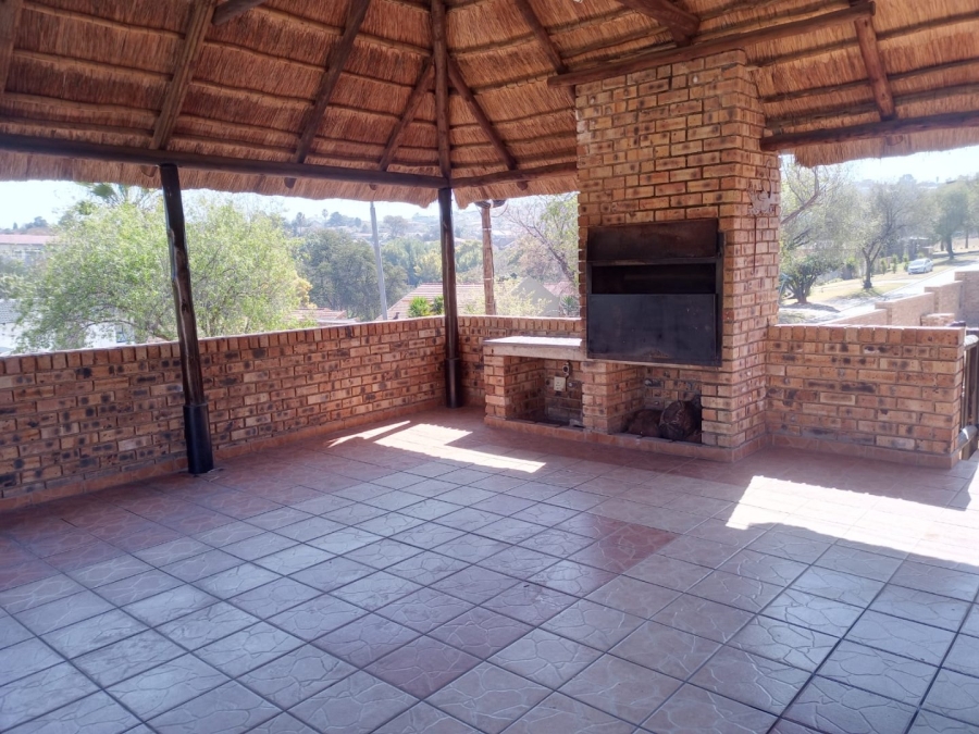 To Let 3 Bedroom Property for Rent in Suideroord Gauteng