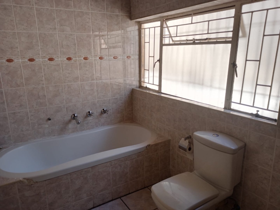 To Let 3 Bedroom Property for Rent in Suideroord Gauteng