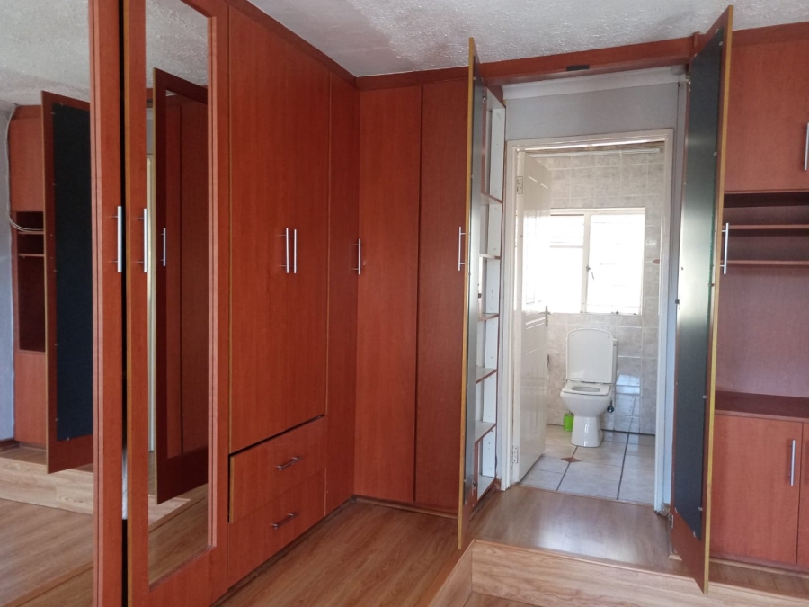 To Let 3 Bedroom Property for Rent in Suideroord Gauteng
