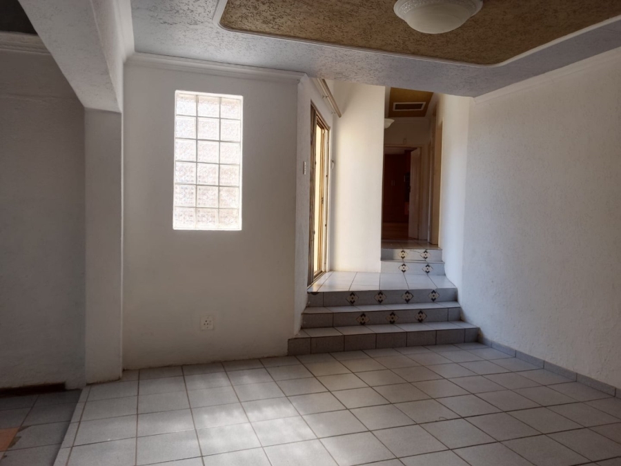To Let 3 Bedroom Property for Rent in Suideroord Gauteng