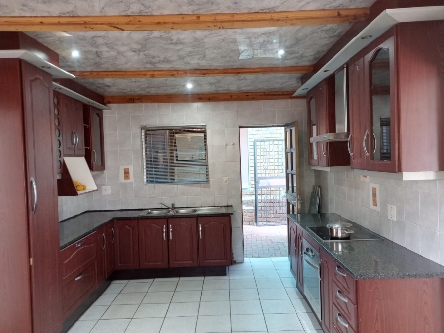 To Let 3 Bedroom Property for Rent in Suideroord Gauteng