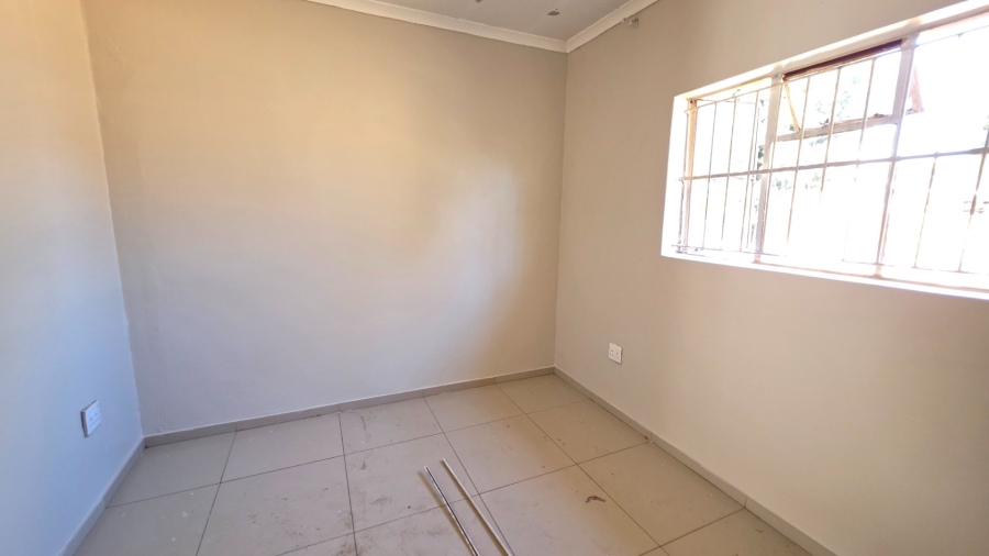 To Let 2 Bedroom Property for Rent in Erasmia Gauteng
