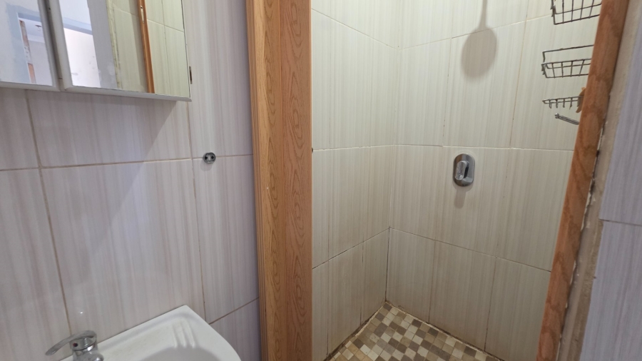 To Let 2 Bedroom Property for Rent in Erasmia Gauteng