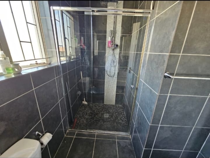 2 Bedroom Property for Sale in Aloe Place Gauteng