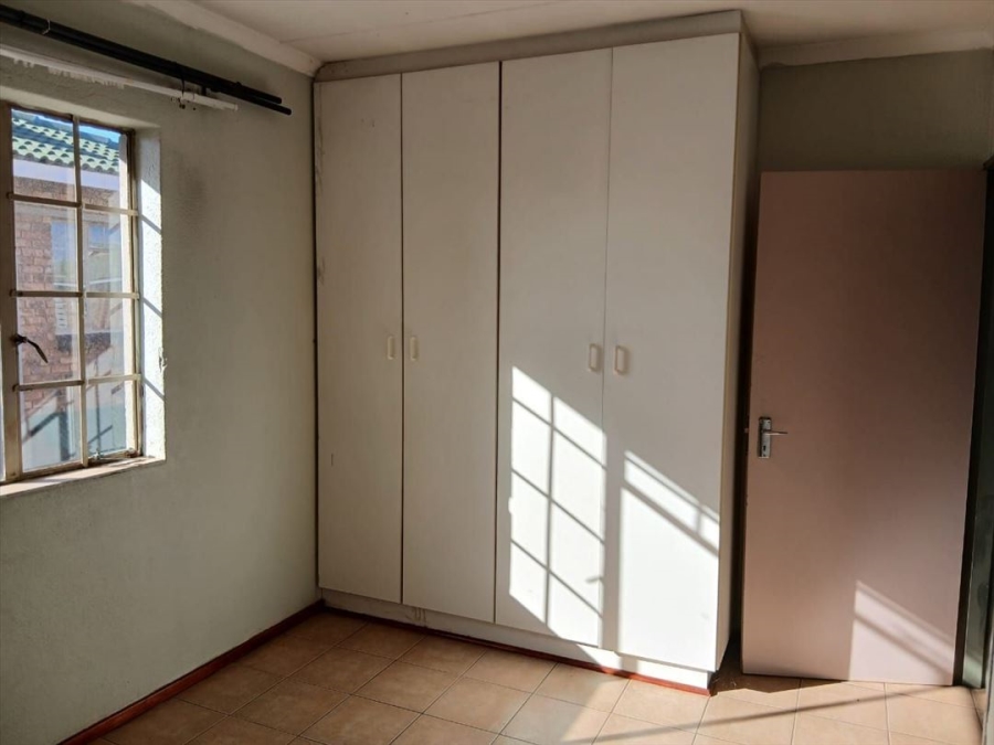2 Bedroom Property for Sale in Edleen Gauteng