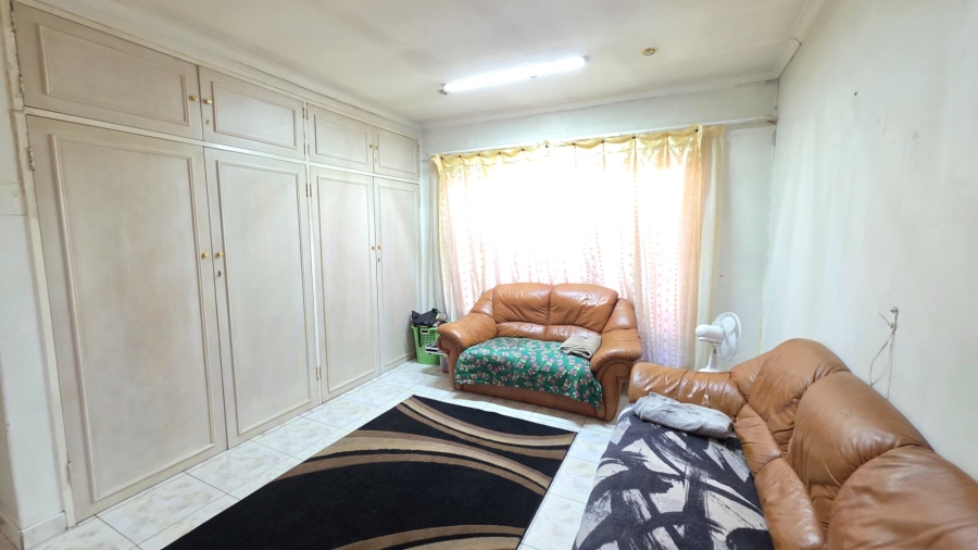 4 Bedroom Property for Sale in Laudium Gauteng