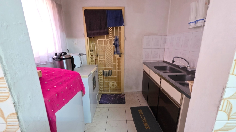 4 Bedroom Property for Sale in Laudium Gauteng