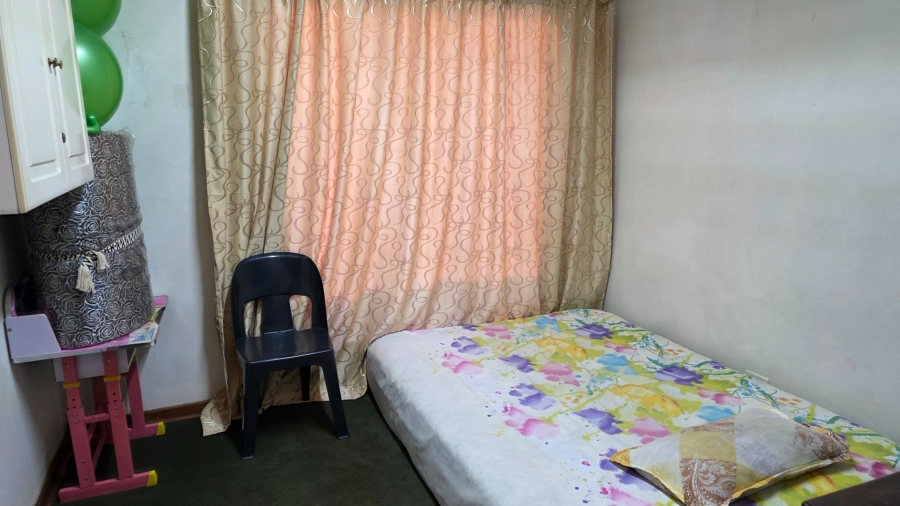 4 Bedroom Property for Sale in Laudium Gauteng