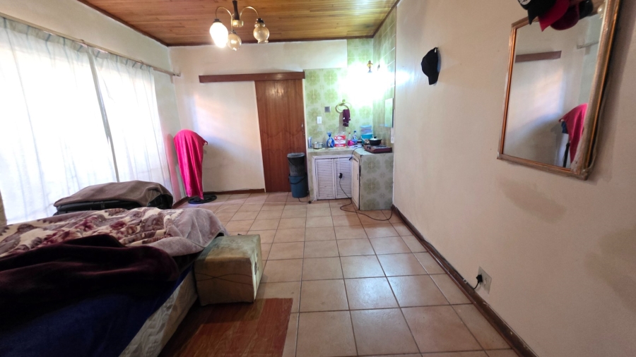 4 Bedroom Property for Sale in Laudium Gauteng