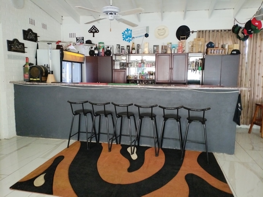 12 Bedroom Property for Sale in Petersfield Gauteng