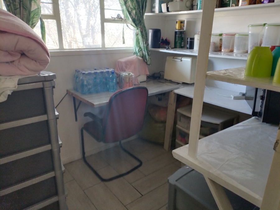 12 Bedroom Property for Sale in Petersfield Gauteng