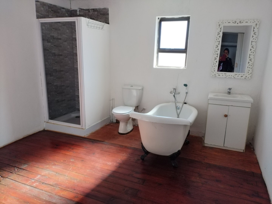 12 Bedroom Property for Sale in Petersfield Gauteng