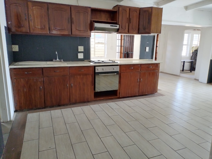 12 Bedroom Property for Sale in Petersfield Gauteng