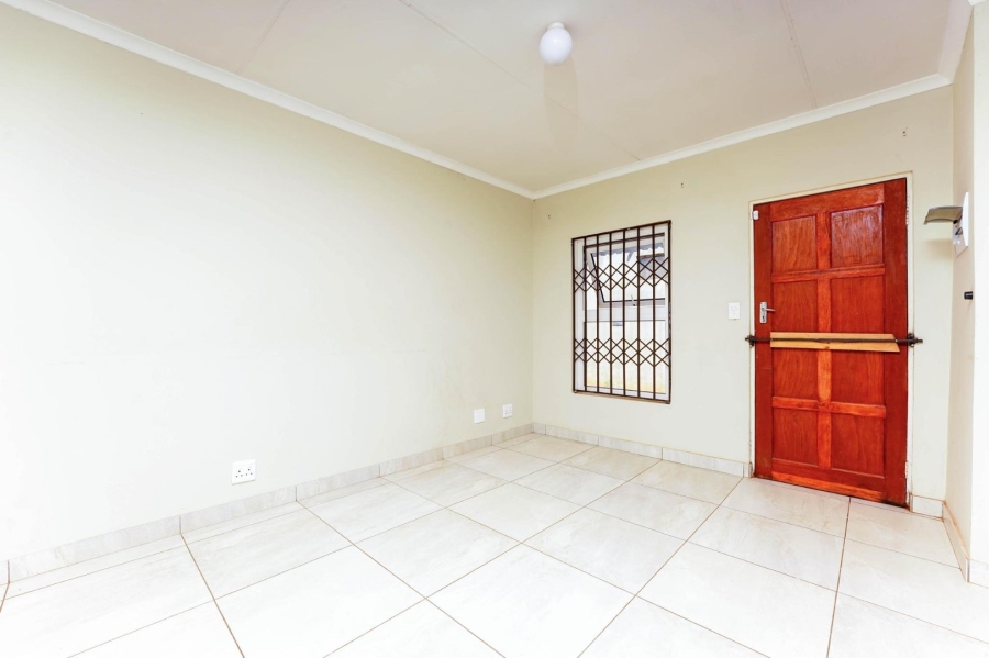 3 Bedroom Property for Sale in Lehae Gauteng