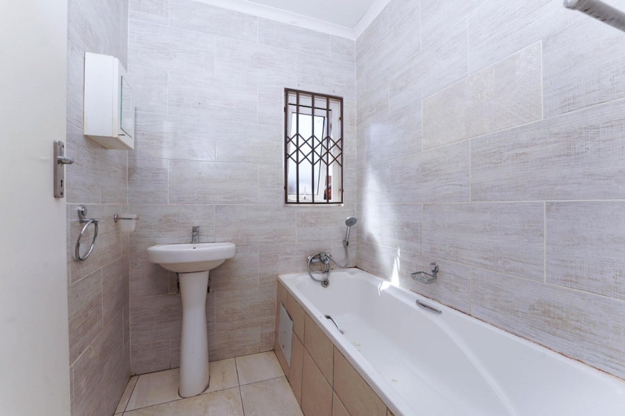 3 Bedroom Property for Sale in Lehae Gauteng