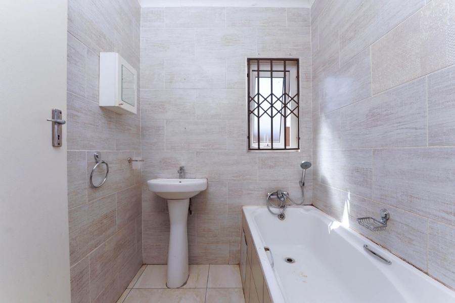 3 Bedroom Property for Sale in Lehae Gauteng