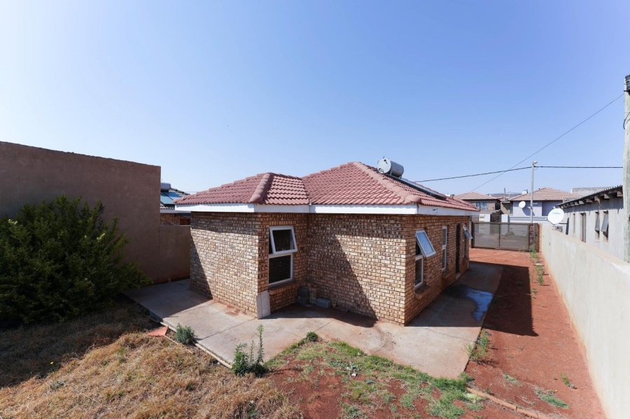 3 Bedroom Property for Sale in Lehae Gauteng