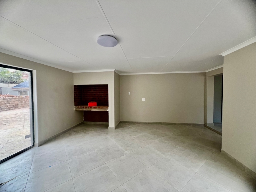 3 Bedroom Property for Sale in Newlands Gauteng