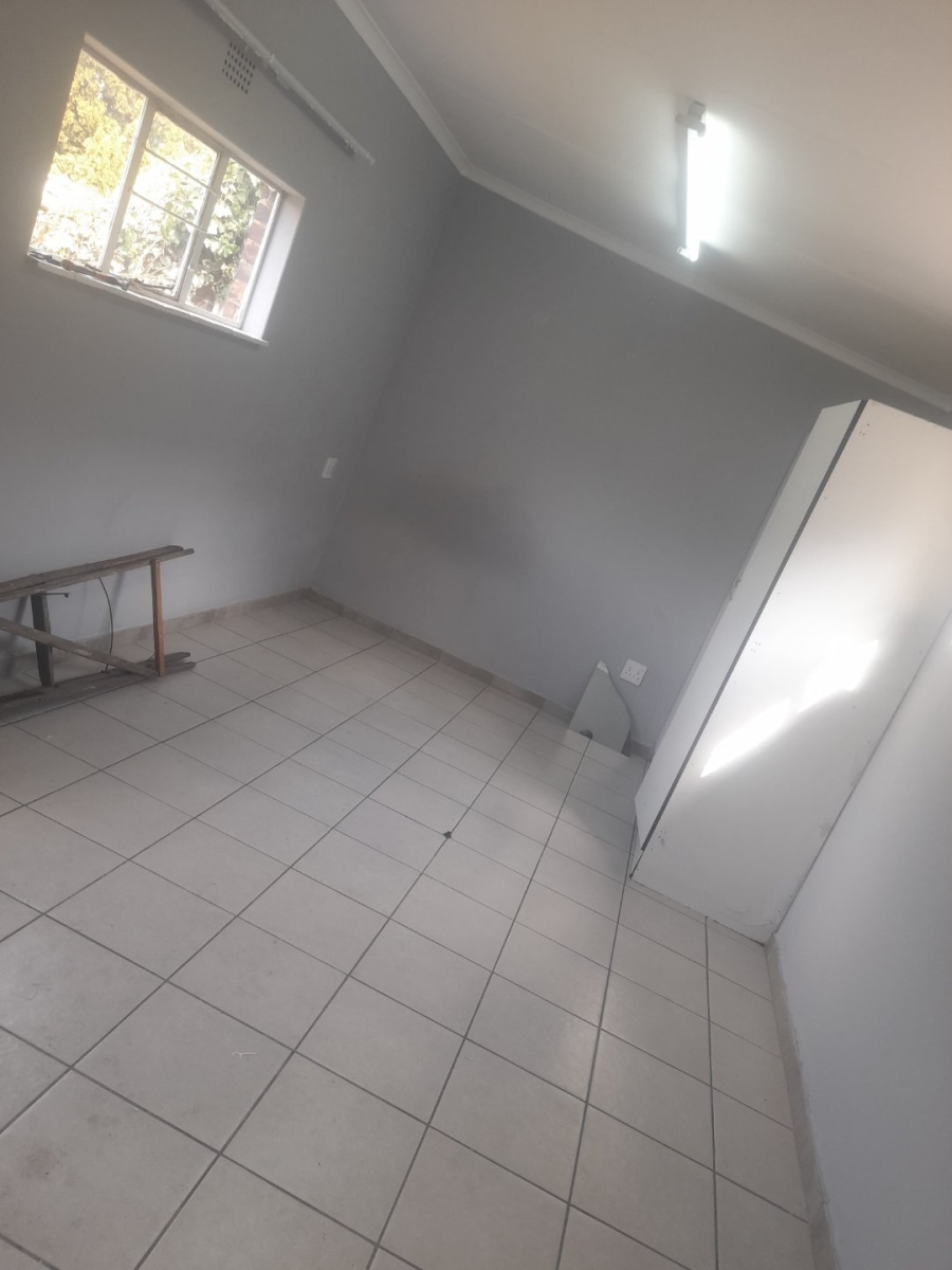 To Let 1 Bedroom Property for Rent in Kensington Gauteng