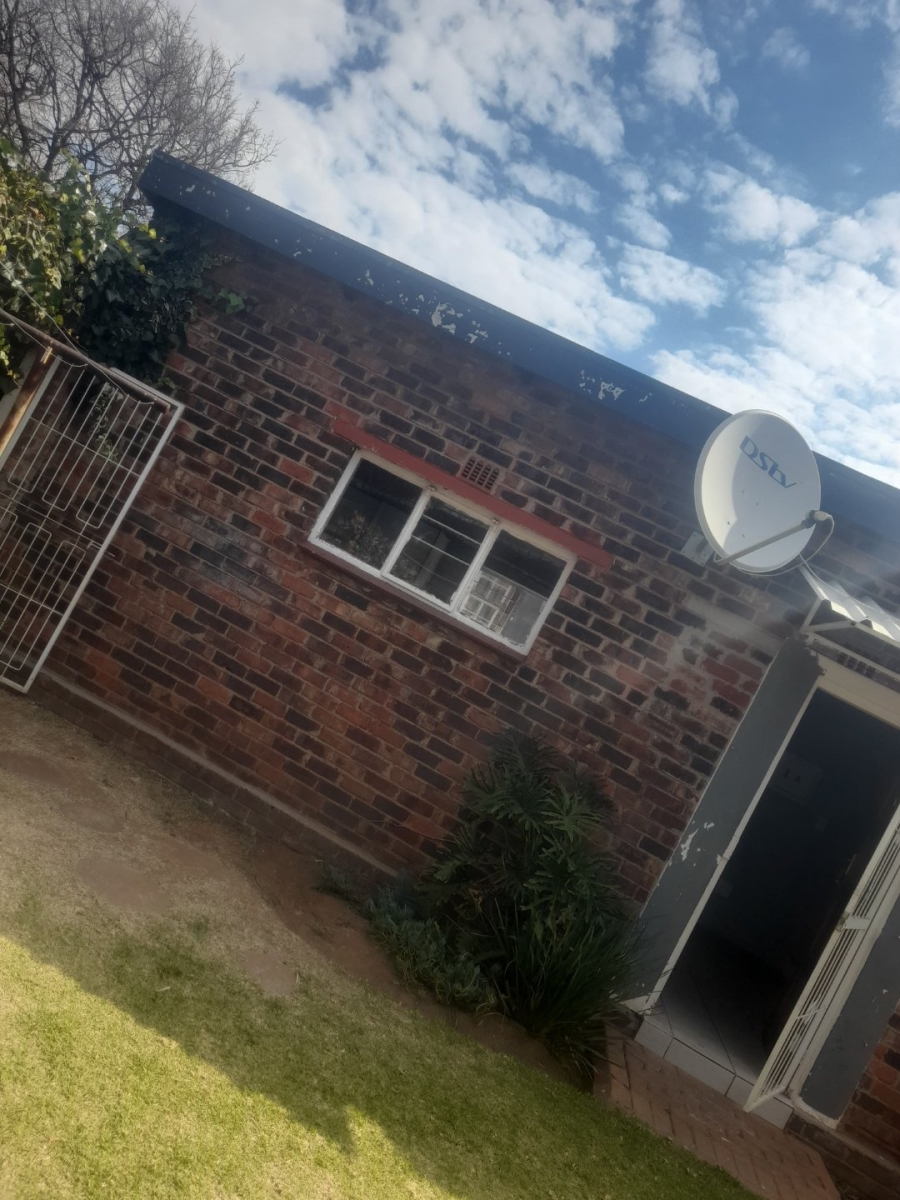 To Let 1 Bedroom Property for Rent in Kensington Gauteng