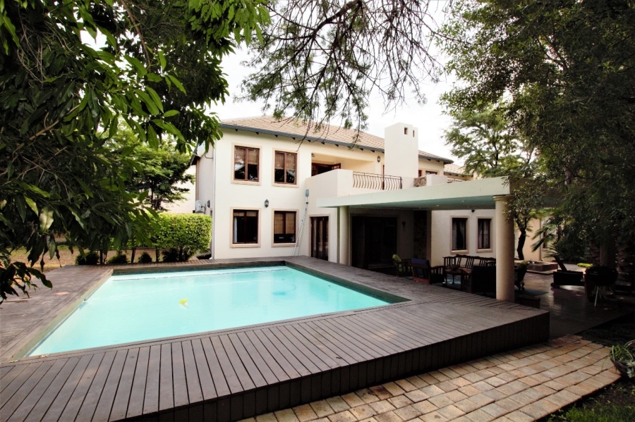 To Let 4 Bedroom Property for Rent in Silver Lakes Gauteng