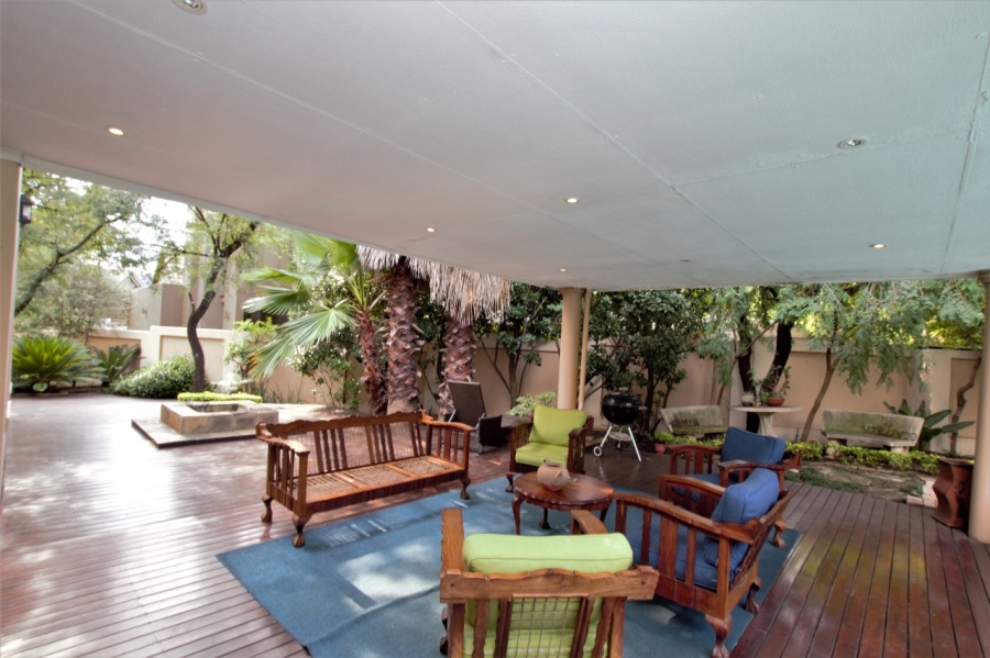To Let 4 Bedroom Property for Rent in Silver Lakes Gauteng
