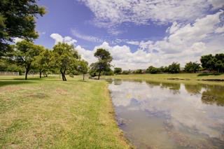 To Let 4 Bedroom Property for Rent in Silver Lakes Gauteng