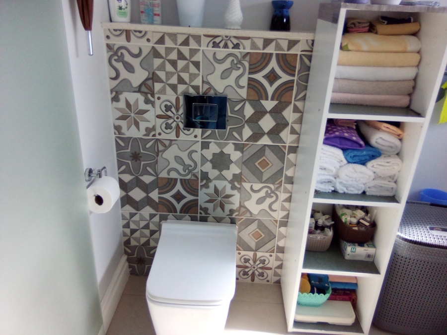 1 Bedroom Property for Sale in Beverley Gauteng