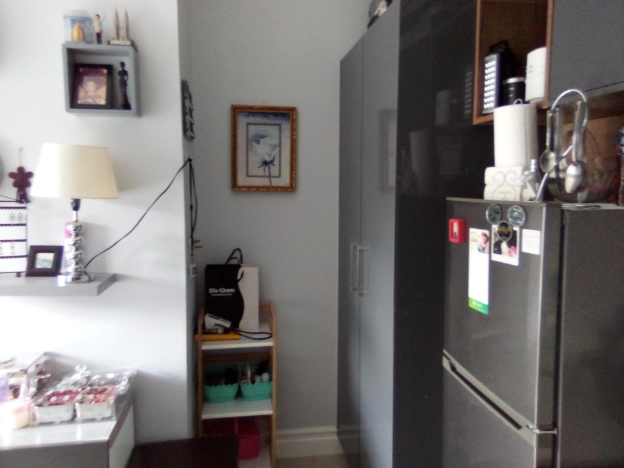 1 Bedroom Property for Sale in Beverley Gauteng