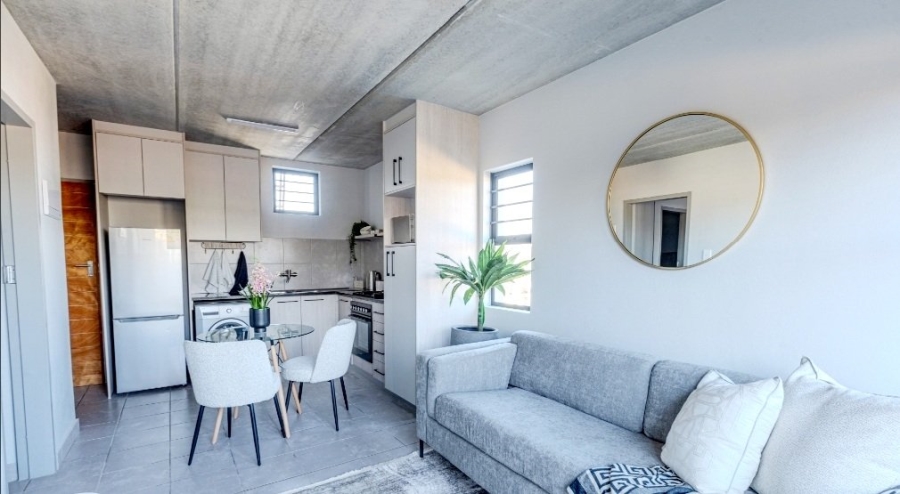 1 Bedroom Property for Sale in Heuweloord Gauteng