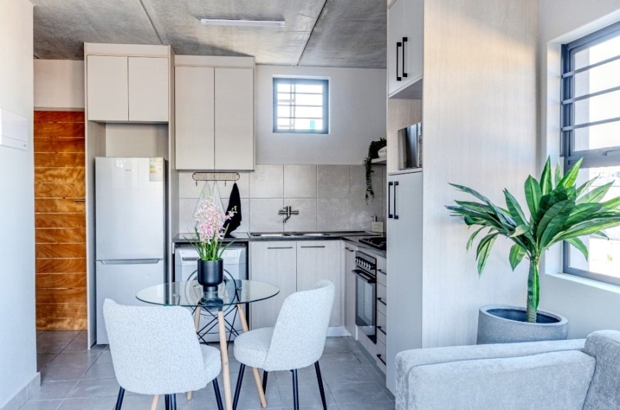 1 Bedroom Property for Sale in Heuweloord Gauteng