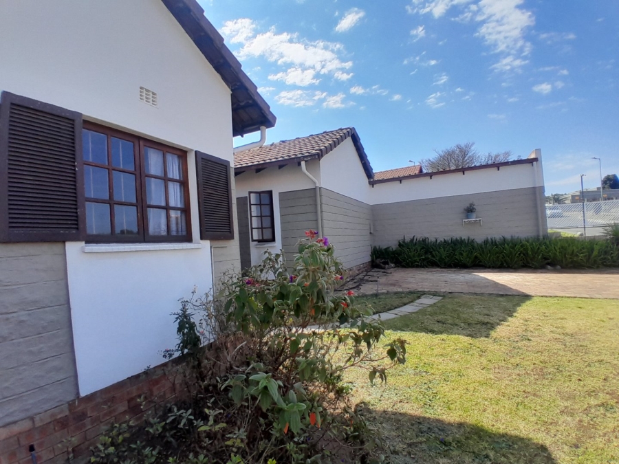 2 Bedroom Property for Sale in Halfway Gardens Gauteng