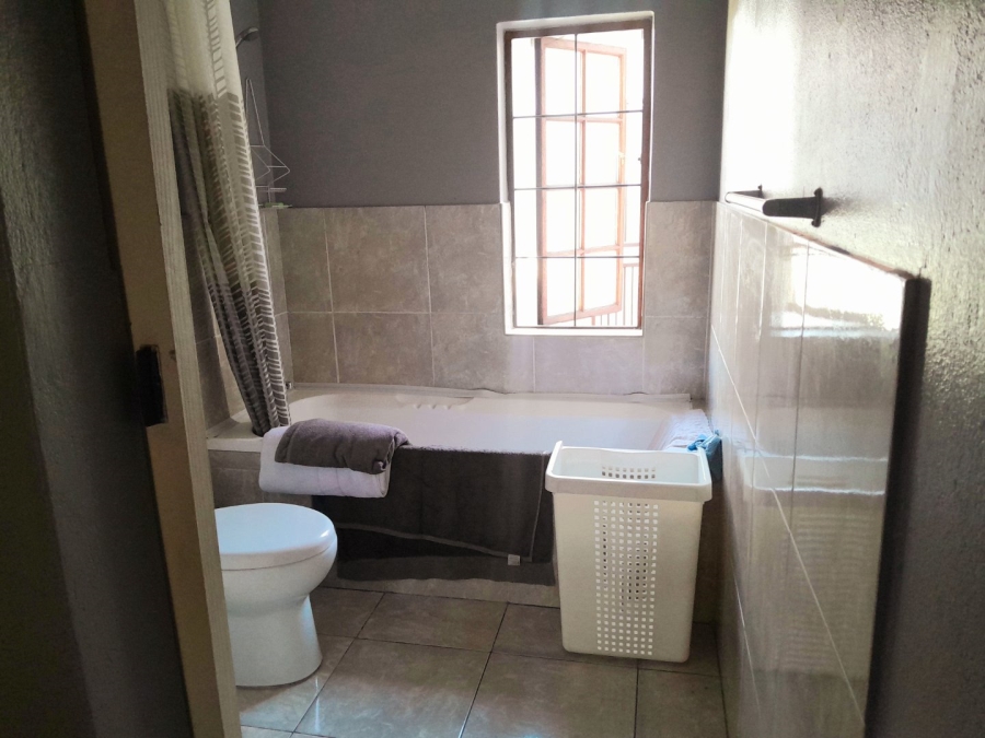2 Bedroom Property for Sale in Halfway Gardens Gauteng