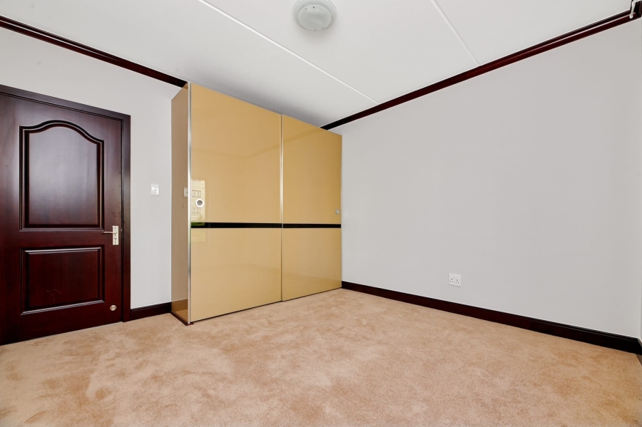 To Let 2 Bedroom Property for Rent in Fourways Gauteng