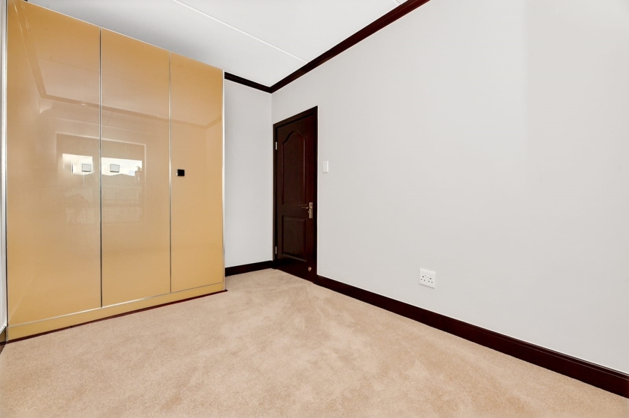 To Let 2 Bedroom Property for Rent in Fourways Gauteng