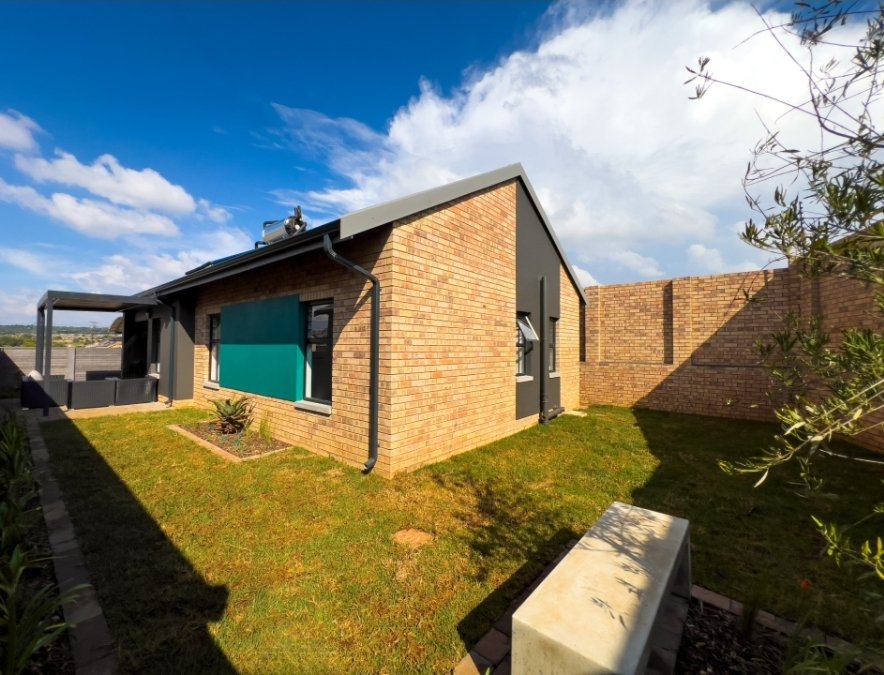 3 Bedroom Property for Sale in Heuweloord Gauteng