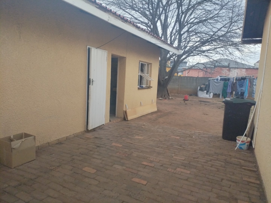 3 Bedroom Property for Sale in Strubenvale Gauteng