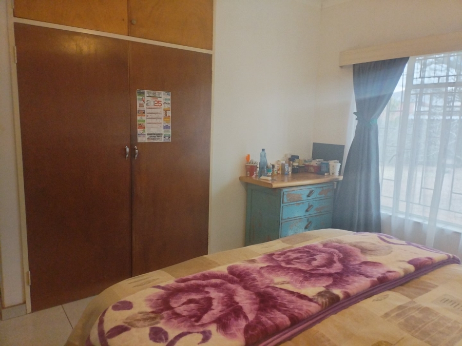 3 Bedroom Property for Sale in Strubenvale Gauteng