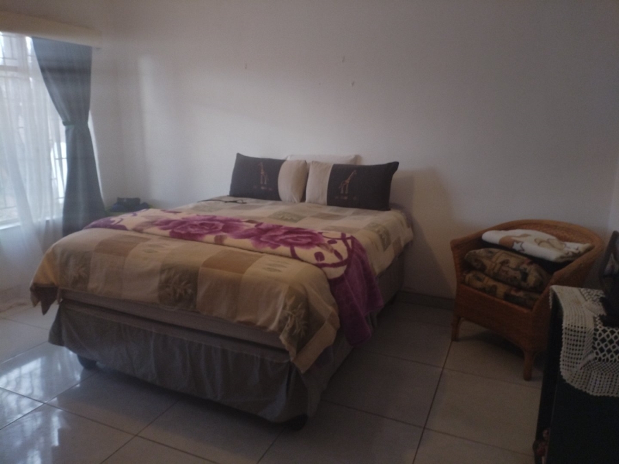 3 Bedroom Property for Sale in Strubenvale Gauteng