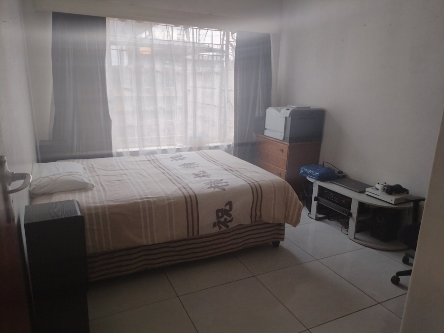 3 Bedroom Property for Sale in Strubenvale Gauteng