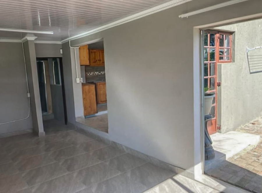 To Let 2 Bedroom Property for Rent in Doornrandje Gauteng