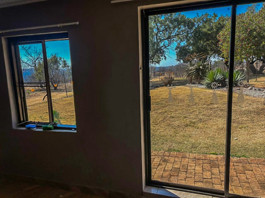 To Let 2 Bedroom Property for Rent in Doornrandje Gauteng