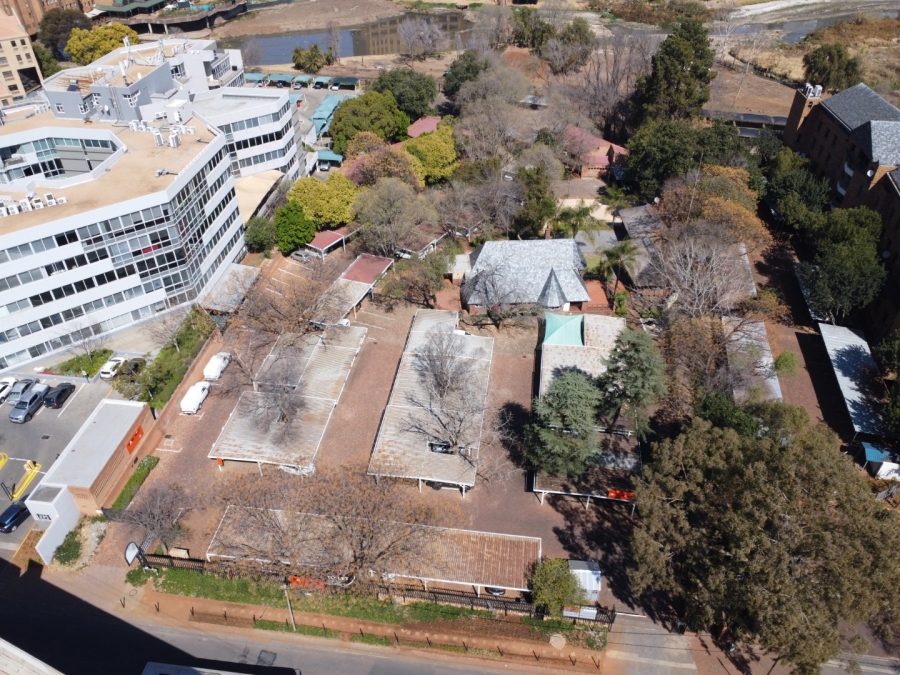 Commercial Property for Sale in Die Hoewes Gauteng