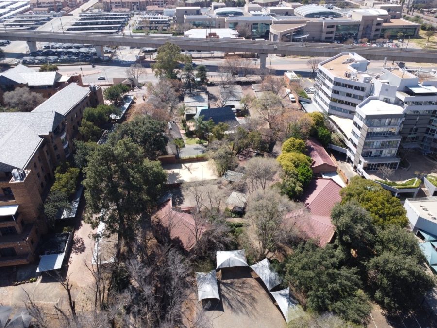 Commercial Property for Sale in Die Hoewes Gauteng