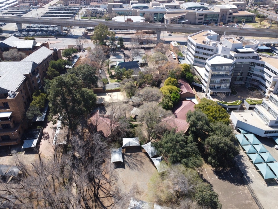 Commercial Property for Sale in Die Hoewes Gauteng
