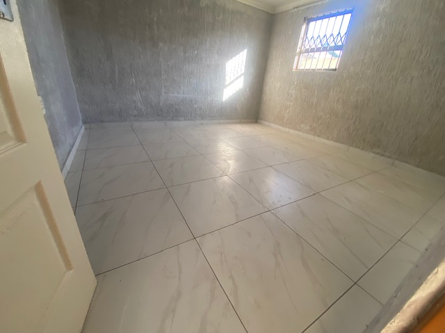 5 Bedroom Property for Sale in Alliance Gauteng