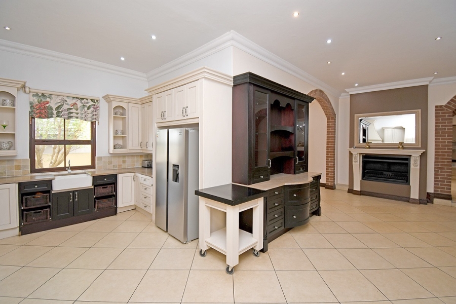 To Let 5 Bedroom Property for Rent in Silver Stream Estate Gauteng