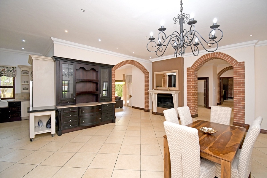 To Let 5 Bedroom Property for Rent in Silver Stream Estate Gauteng